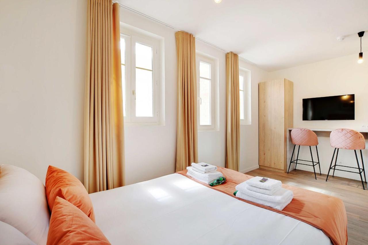 Residence Jules Levallois-Perret Buitenkant foto